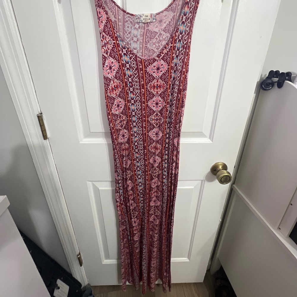 Floral printed sleeveless maxi dress